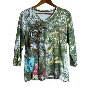 3 for $30! Alia tiger print graphic shirt